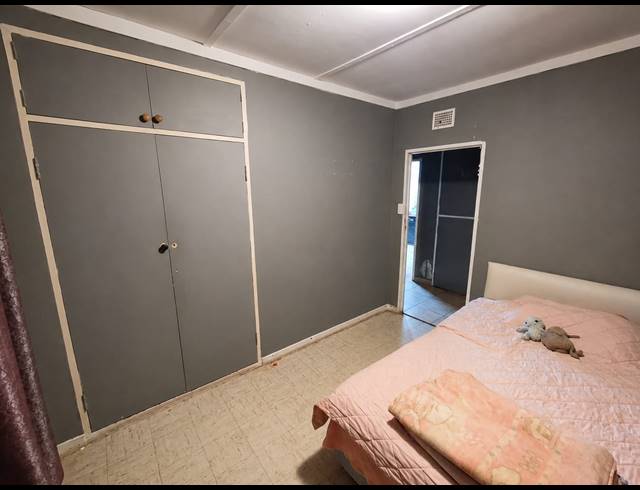 3 BEDROOM HOUSE FOR SALE IN VANDERBIJLPARK SW 1